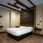 Centro Braseros Hotel 3*