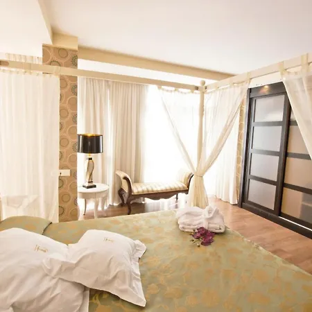 Centro Braseros מלון 3*