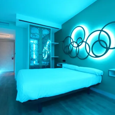 מלון Centro Braseros Burgo