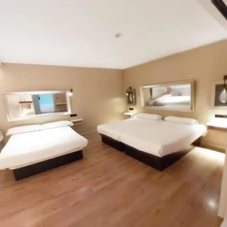 Otel Centro Braseros