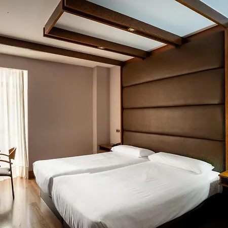Hotel Centro Braseros 3*