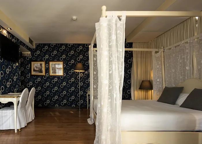 호텔 Centro Braseros 3*