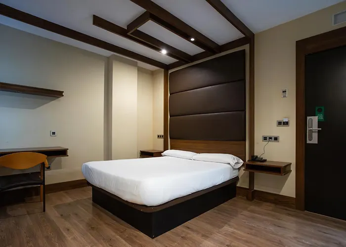 Centro Braseros 호텔 3*